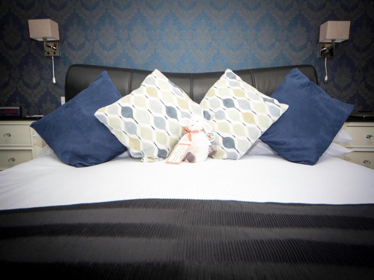 Glenville House - Adults Only - Incl Free Off-Site Health Club With Swimming Pool, Hot Tub, Sauna & Steam Room 보우네스온윈더미어 외부 사진