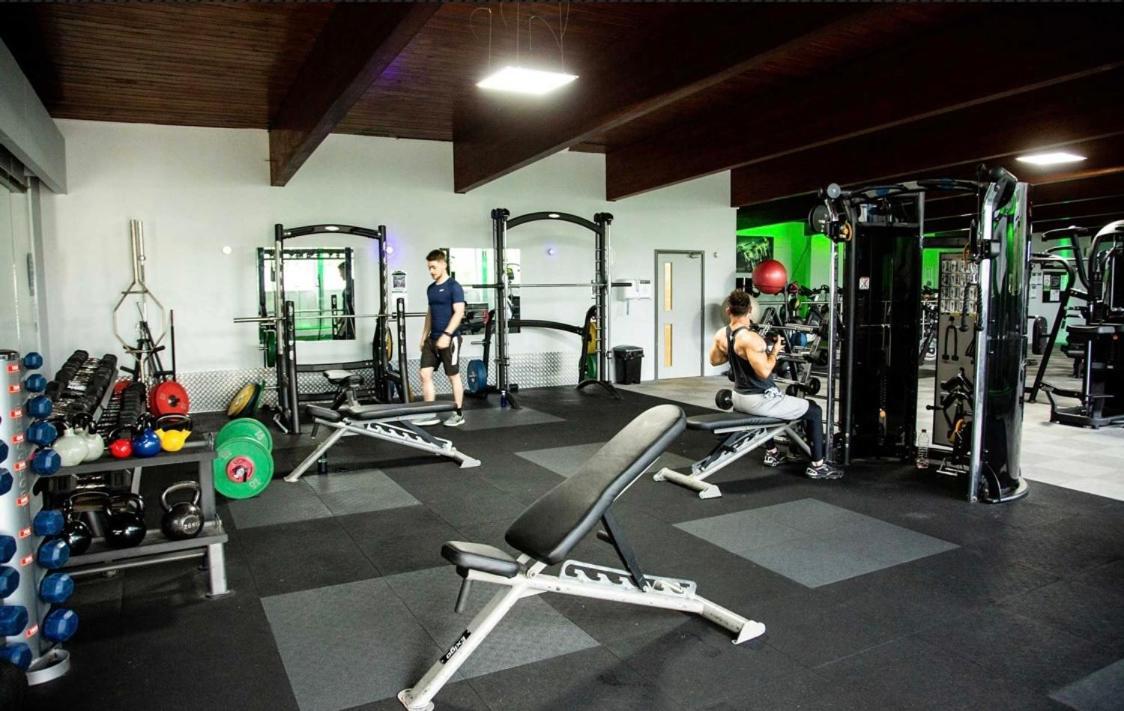 Glenville House - Adults Only - Incl Free Off-Site Health Club With Swimming Pool, Hot Tub, Sauna & Steam Room 보우네스온윈더미어 외부 사진