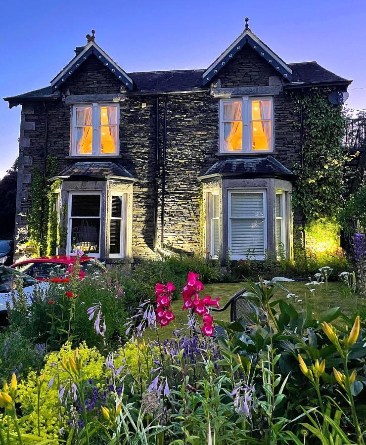 Glenville House - Adults Only - Incl Free Off-Site Health Club With Swimming Pool, Hot Tub, Sauna & Steam Room 보우네스온윈더미어 외부 사진