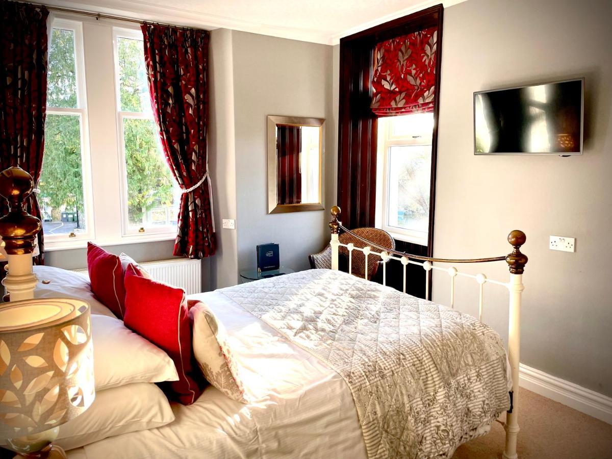 Glenville House - Adults Only - Incl Free Off-Site Health Club With Swimming Pool, Hot Tub, Sauna & Steam Room 보우네스온윈더미어 외부 사진